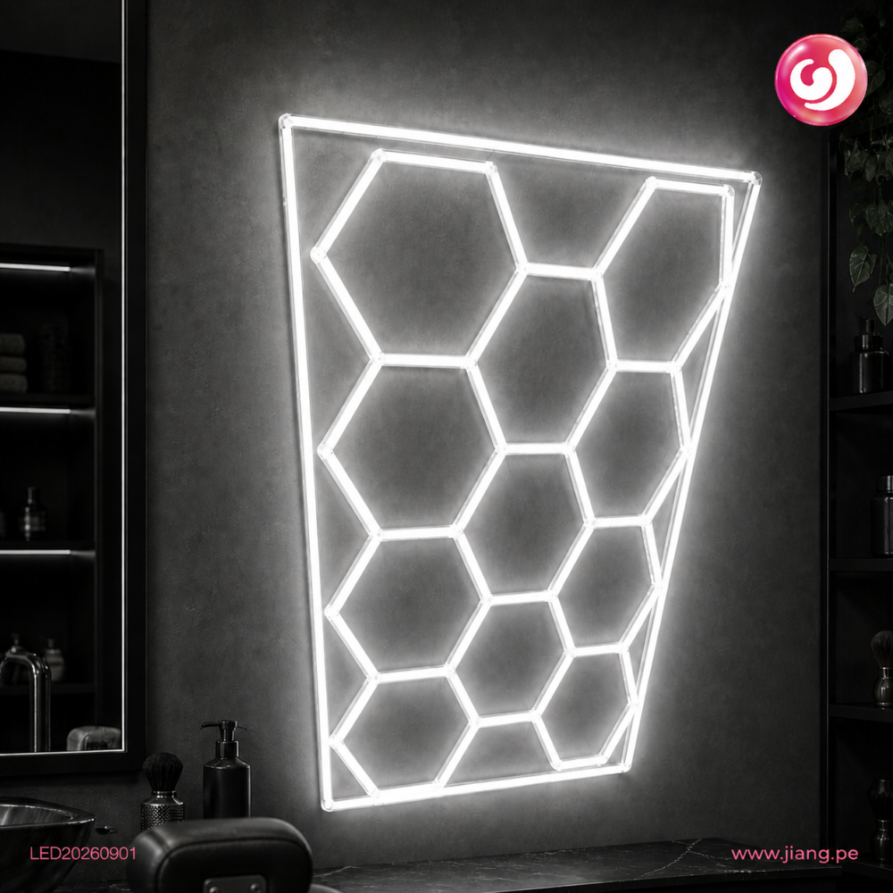 Lámpara LED hexagonal blanca LED20260901 instalada en una barbería moderna